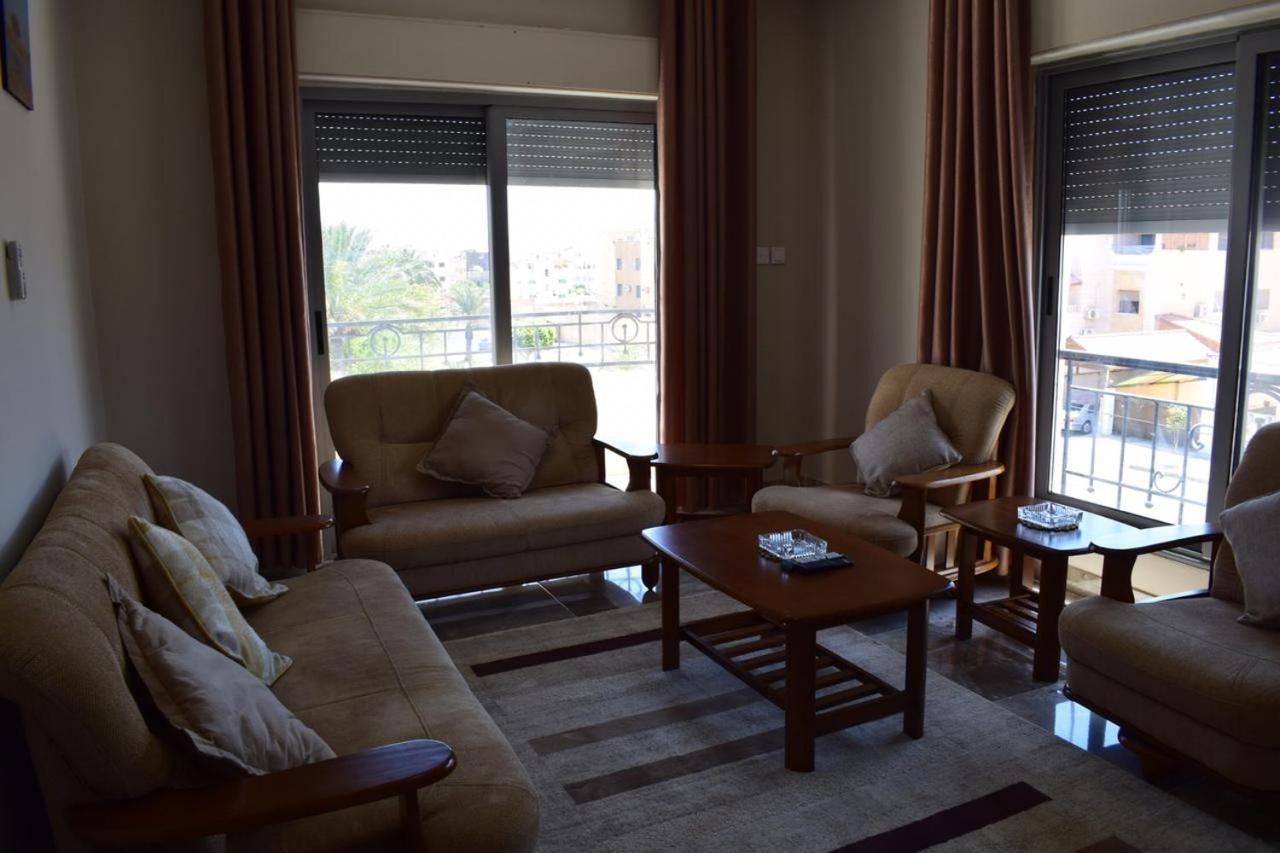 Baron Palace Hotel Suites 亚喀巴 外观 照片