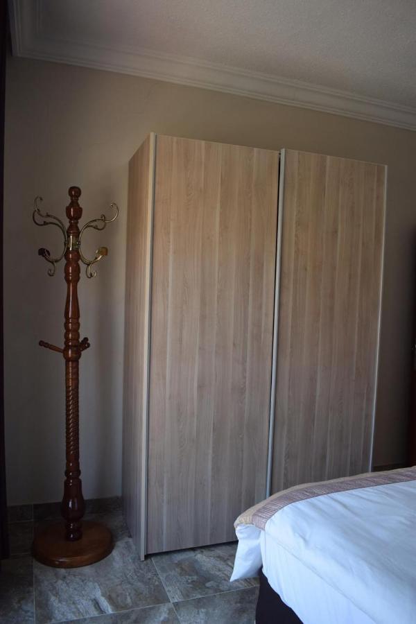 Baron Palace Hotel Suites 亚喀巴 外观 照片